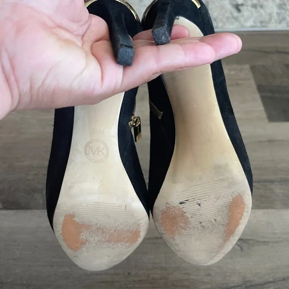 Micheal Kors Velvet Black Ankled High Heels Boots Size 8 1/2M - Picture 17 of 17